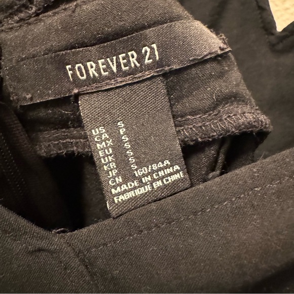 Little Black Forever 21 Dress Sz Small - Picture 3 of 3